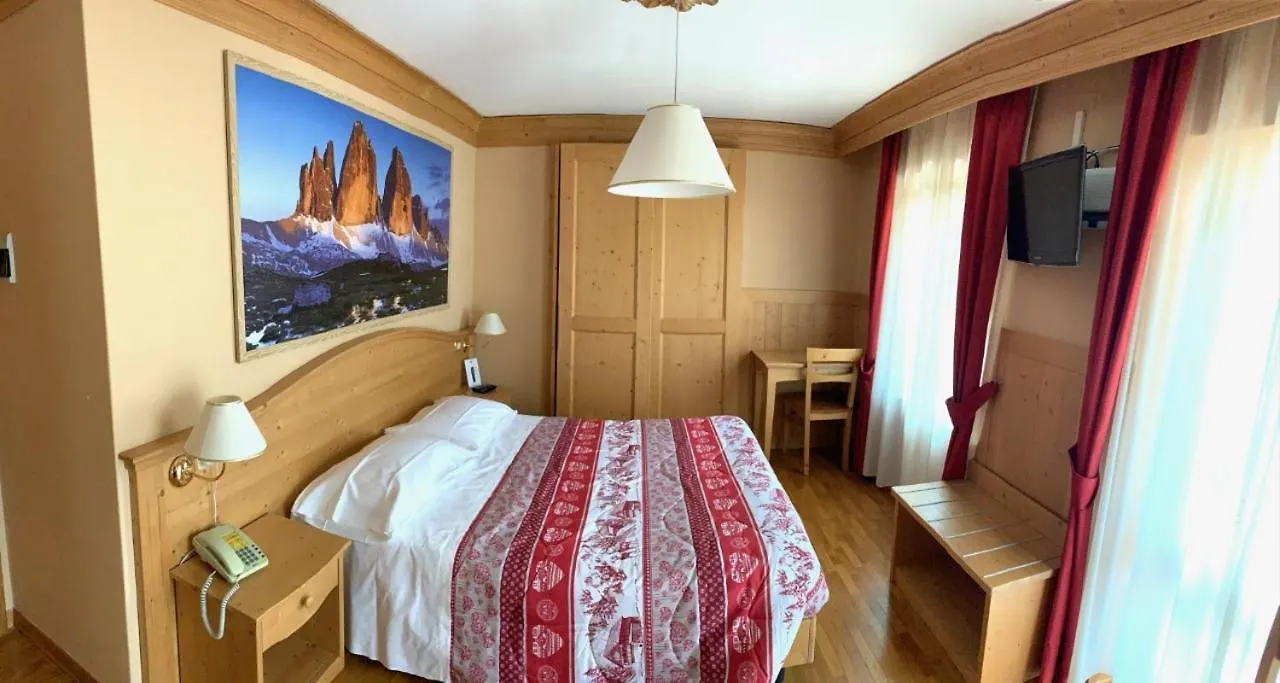 Albergo Garni Ajarnola Auronzo di Cadore 3*,