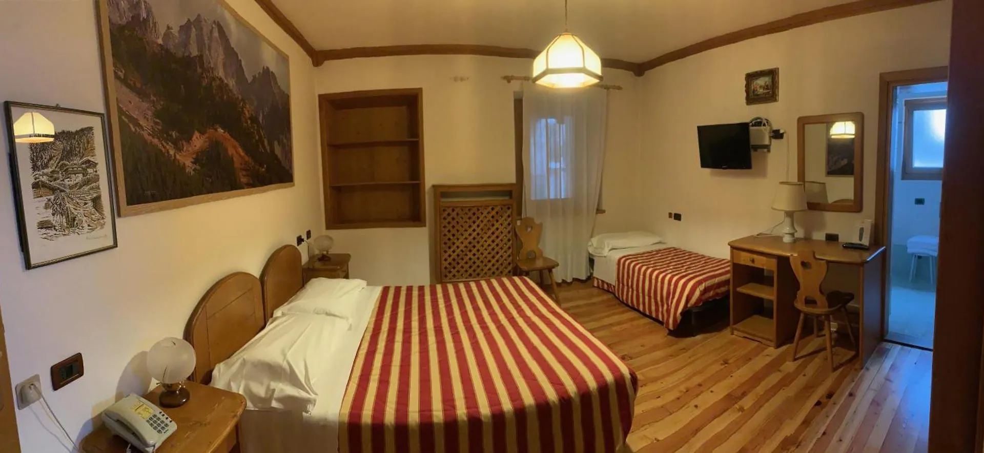 Albergo Garni Ajarnola 아우론조디까도레 3*,  이탈리아